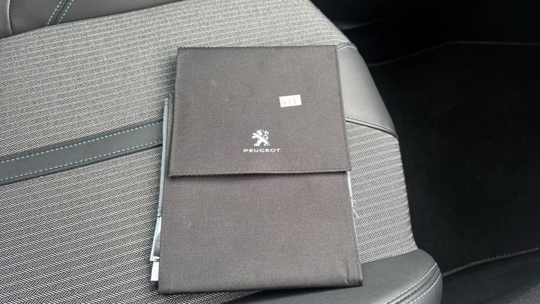 Peugeot 3008 1.2 PureTech Allure Premium 5dr Petrol Estate